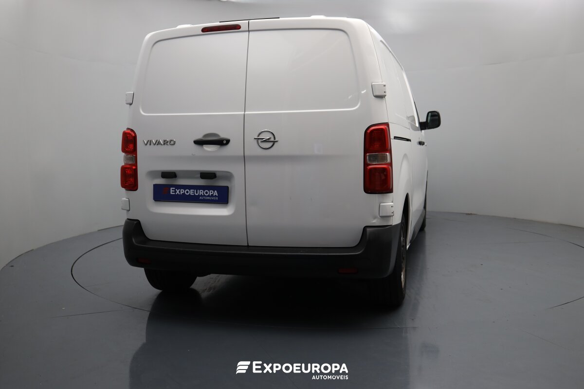 opel-vivaro-2022-diesel-1499cc