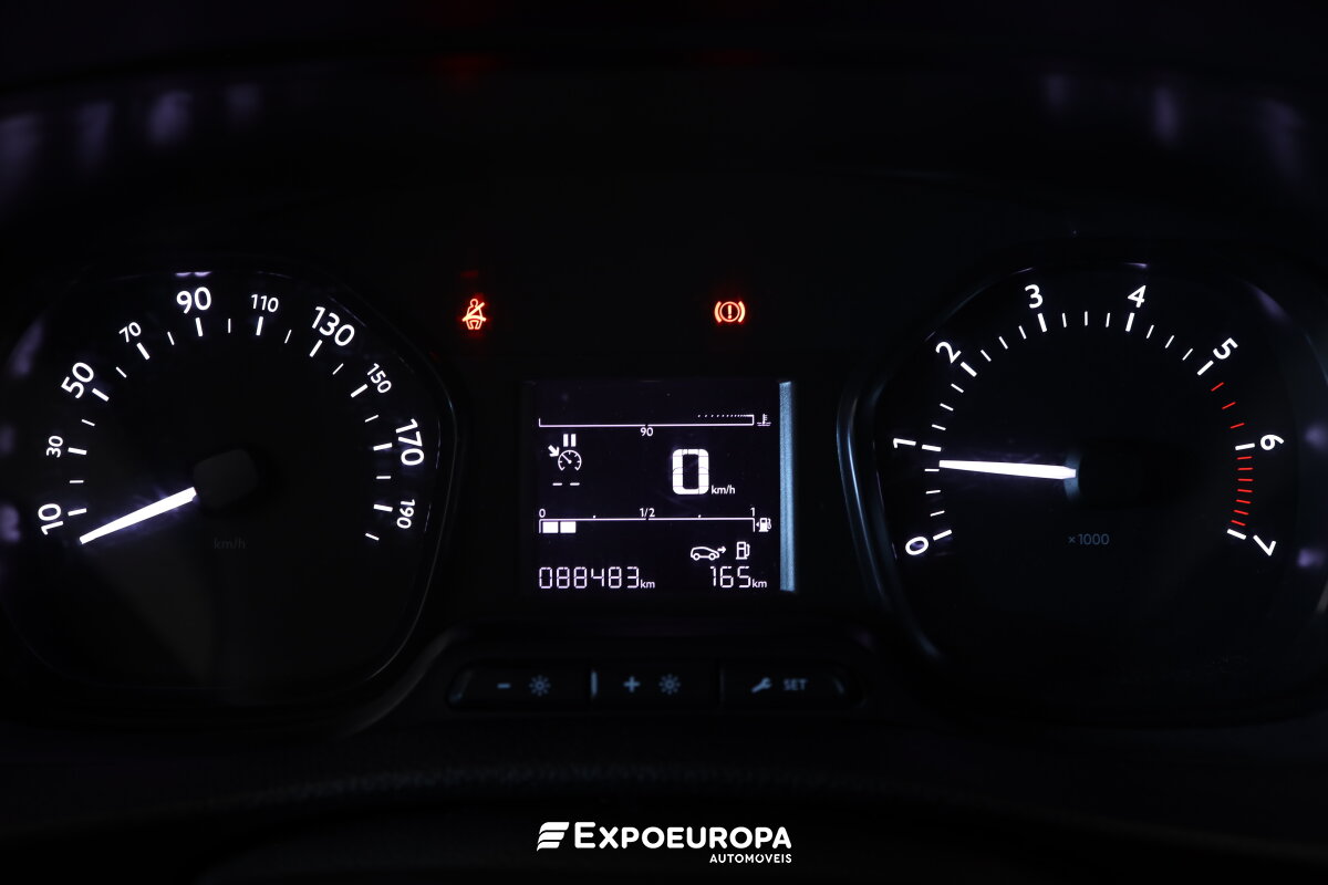 opel-vivaro-2022-diesel-1499cc