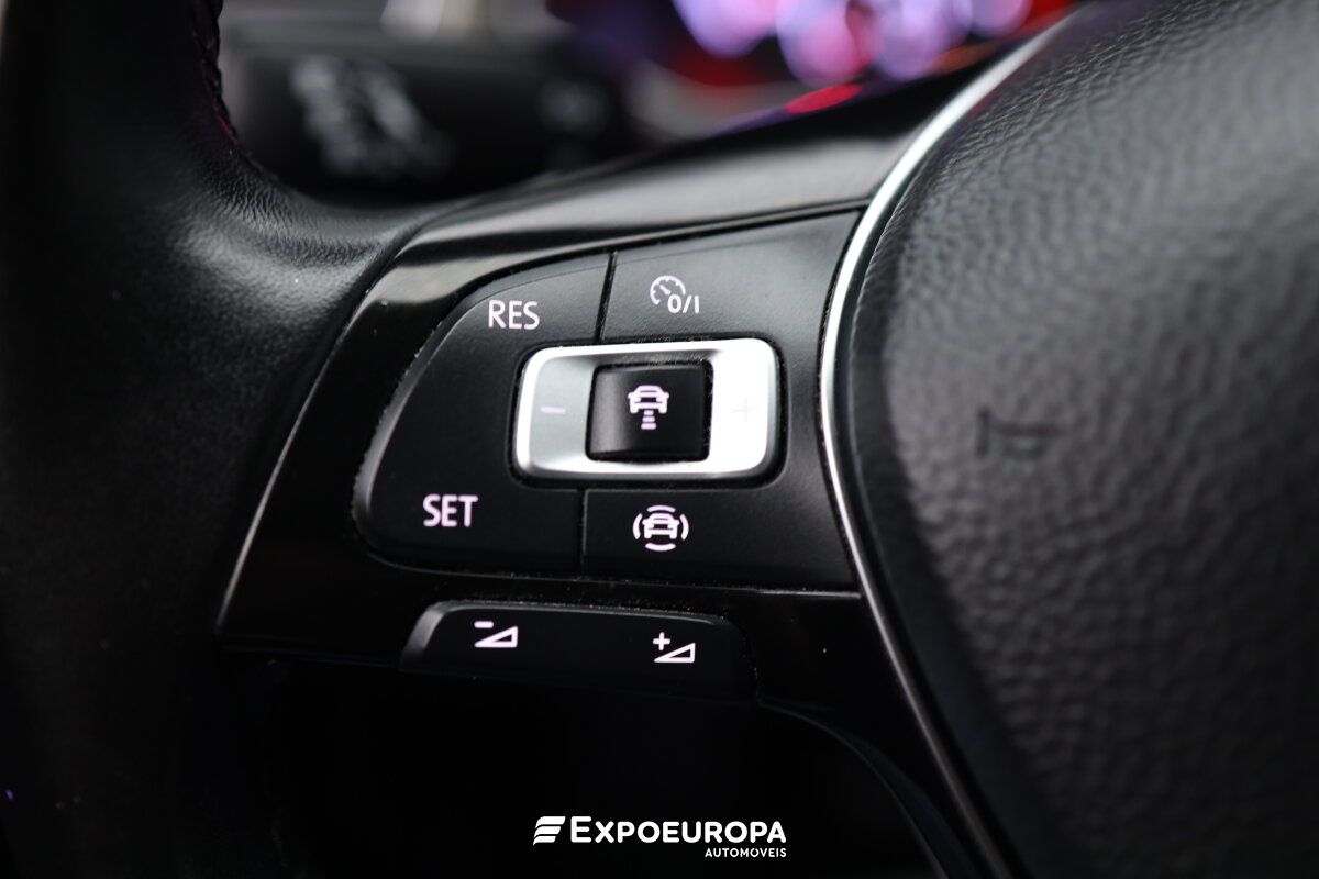 volkswagen-t-roc-2020-diesel-1598cc
