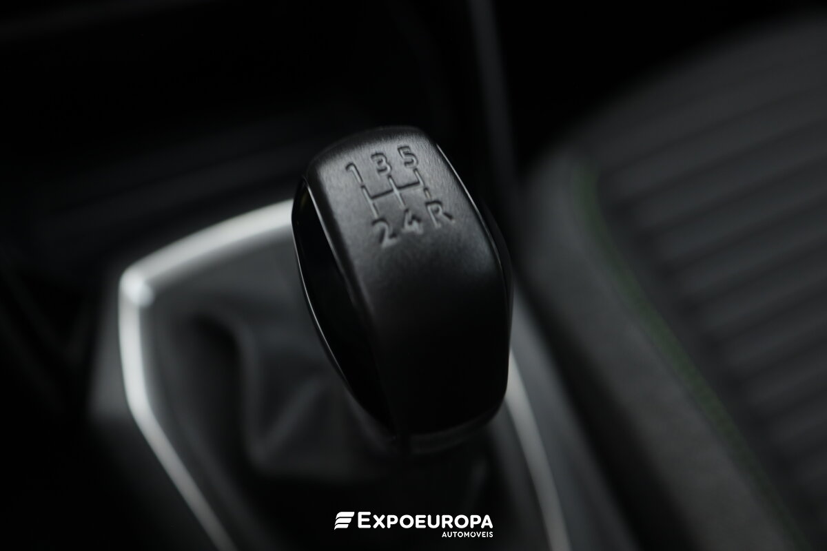 peugeot-208-2024-gasolina-1199cc