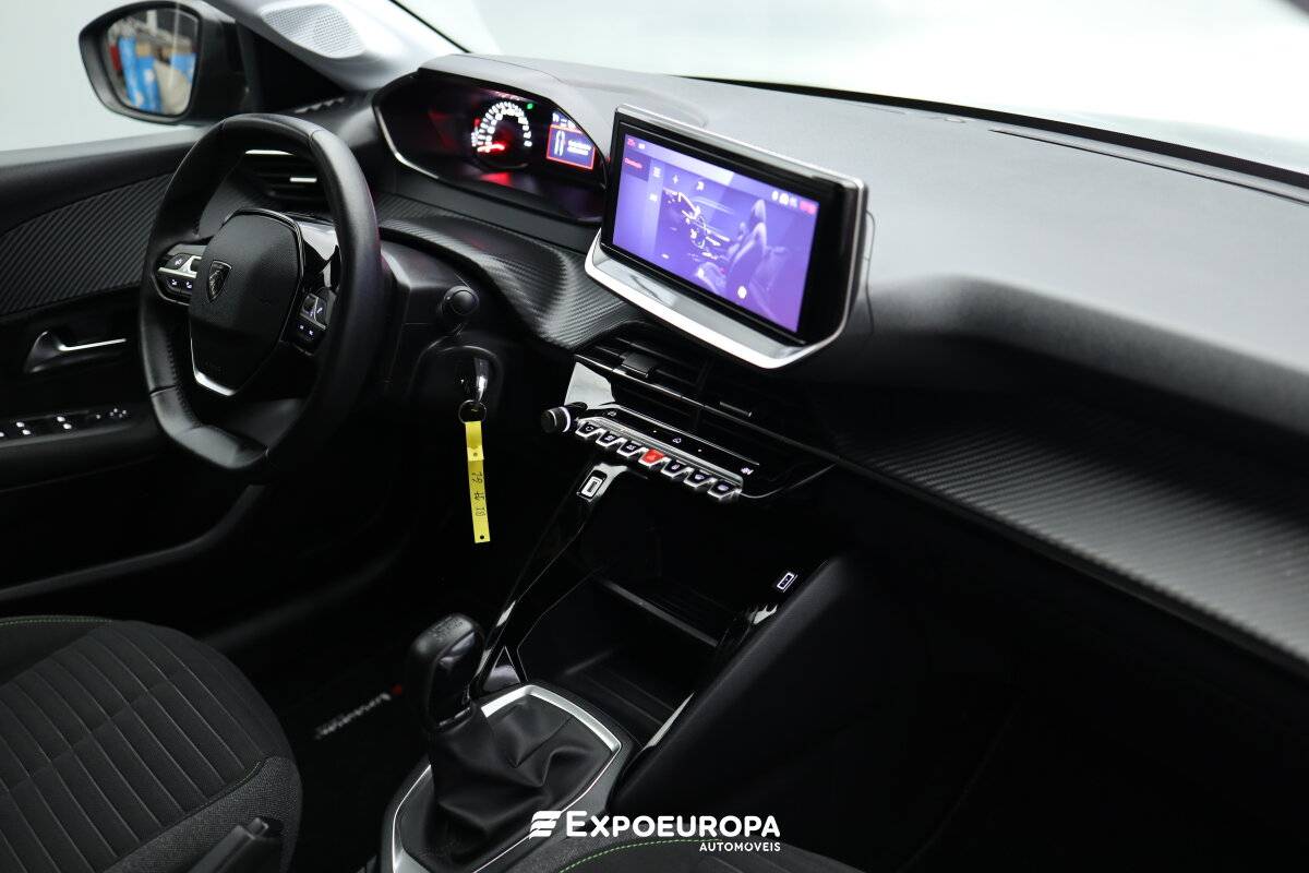 peugeot-208-2024-gasolina-1199cc