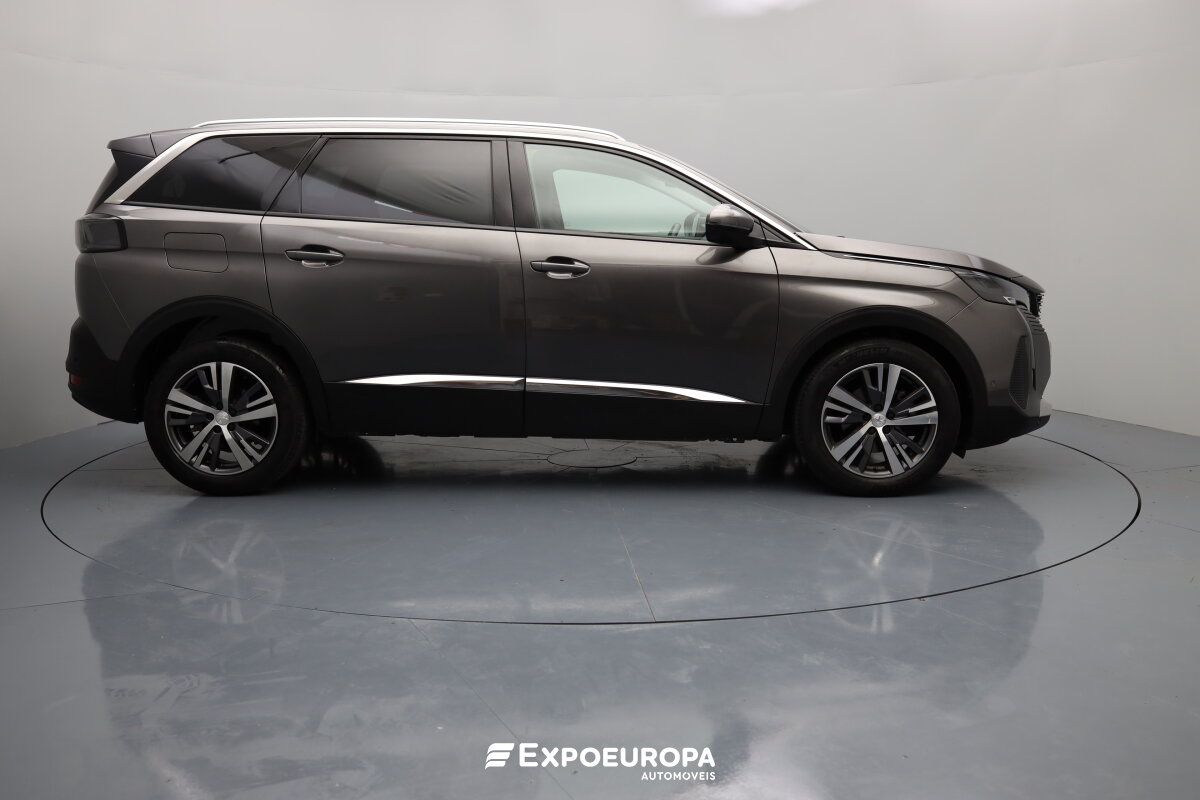 peugeot-5008-2021-gasolina-1199cc