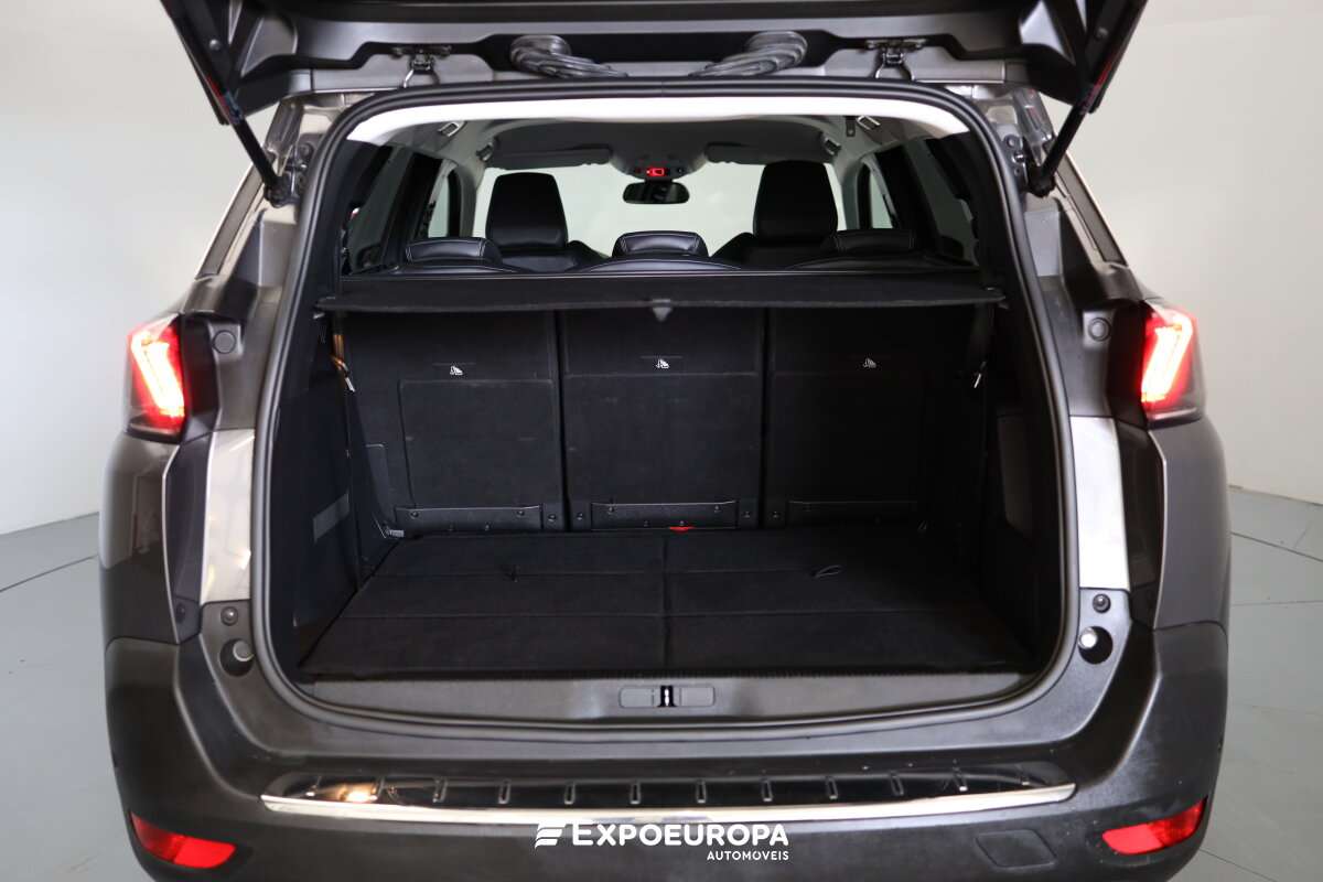 peugeot-5008-2021-gasolina-1199cc