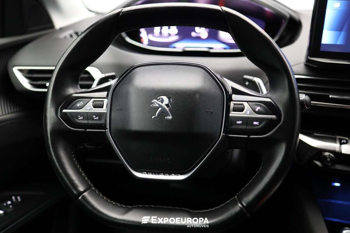 peugeot-5008-2021-gasolina-1199cc