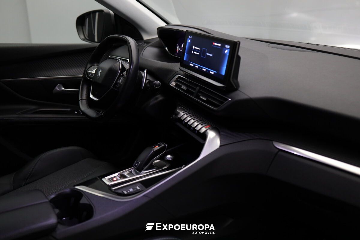 peugeot-5008-2021-gasolina-1199cc