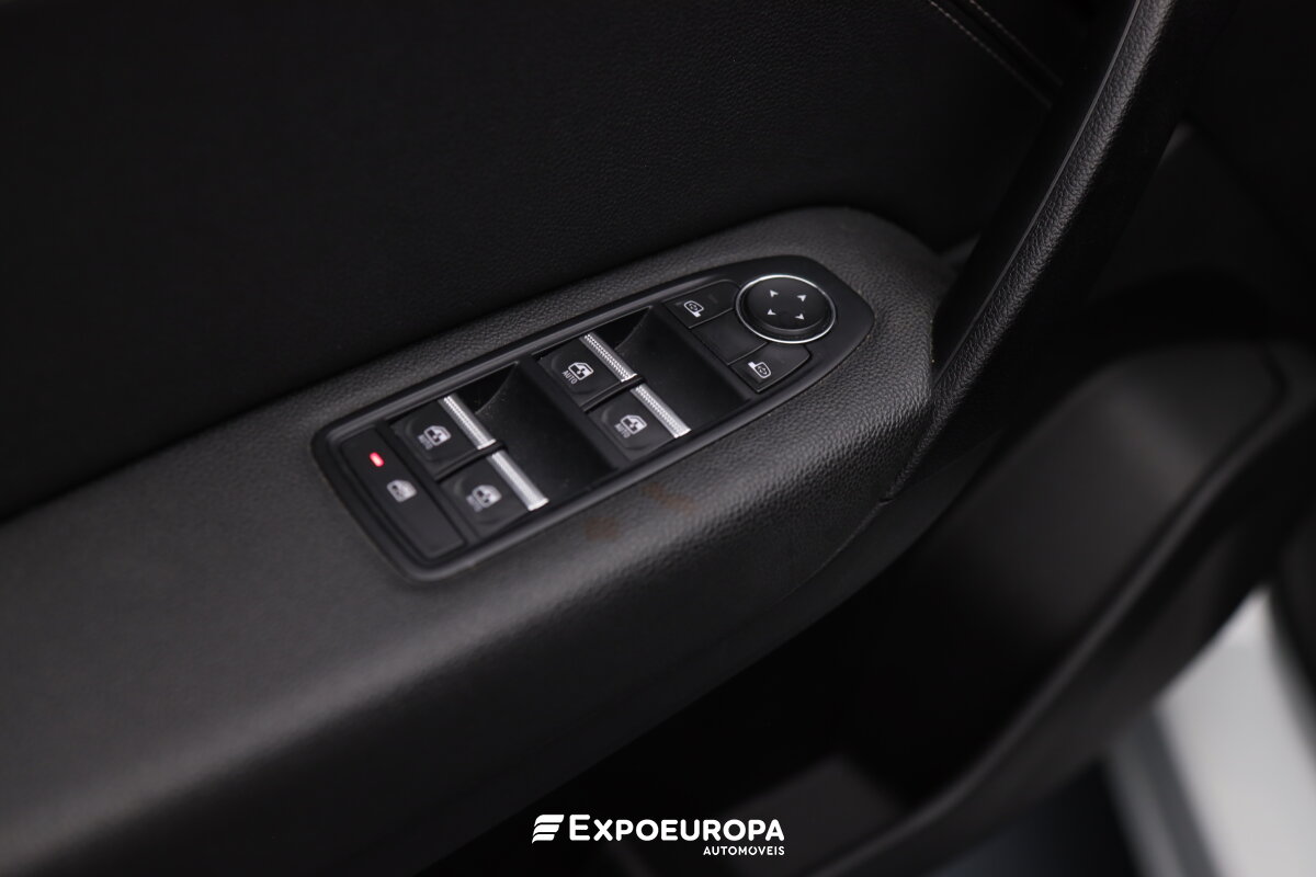 renault-captur-2023-gasolina-999cc
