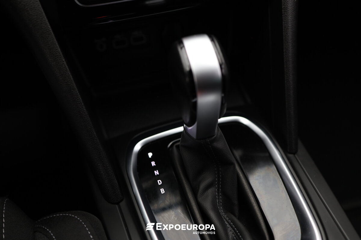 renault-megane-2021-hibrido-a-gasolina-1332cc
