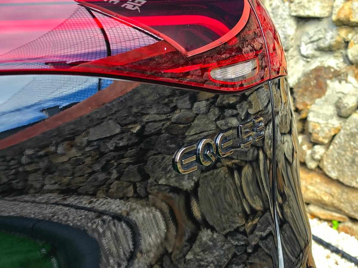 mercedes-benz-eqe-1-geracao-2024-eletrico
