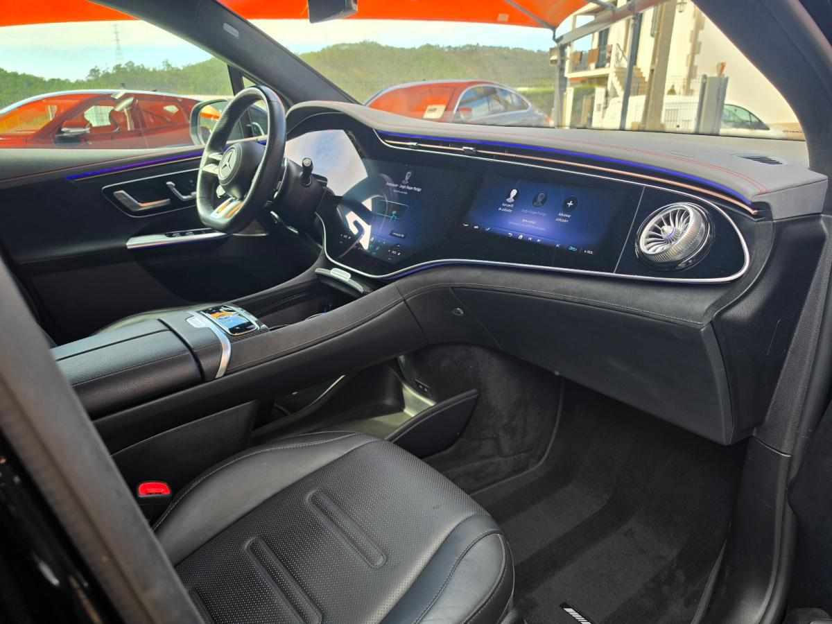 mercedes-benz-eqe-1-geracao-2024-eletrico