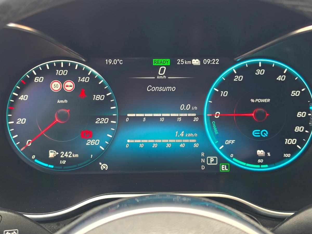 mercedes-benz-glc-300-de-4matic-2021-diesel-1950cc