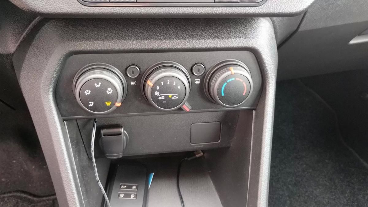 dacia-sandero-2022-gpl-999cc