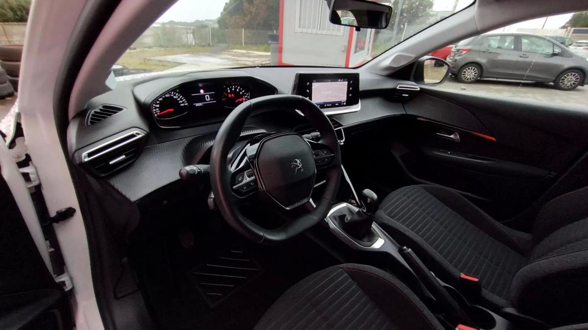 peugeot-208-2022-gasolina-1199cc