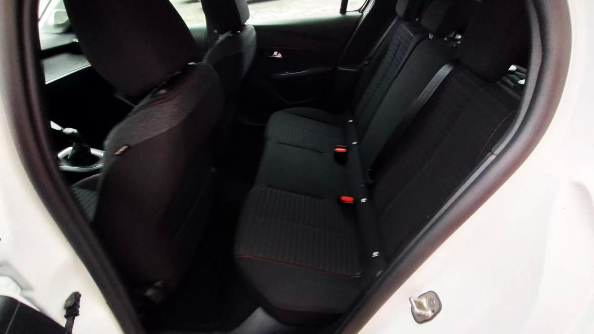 peugeot-208-2022-gasolina-1199cc