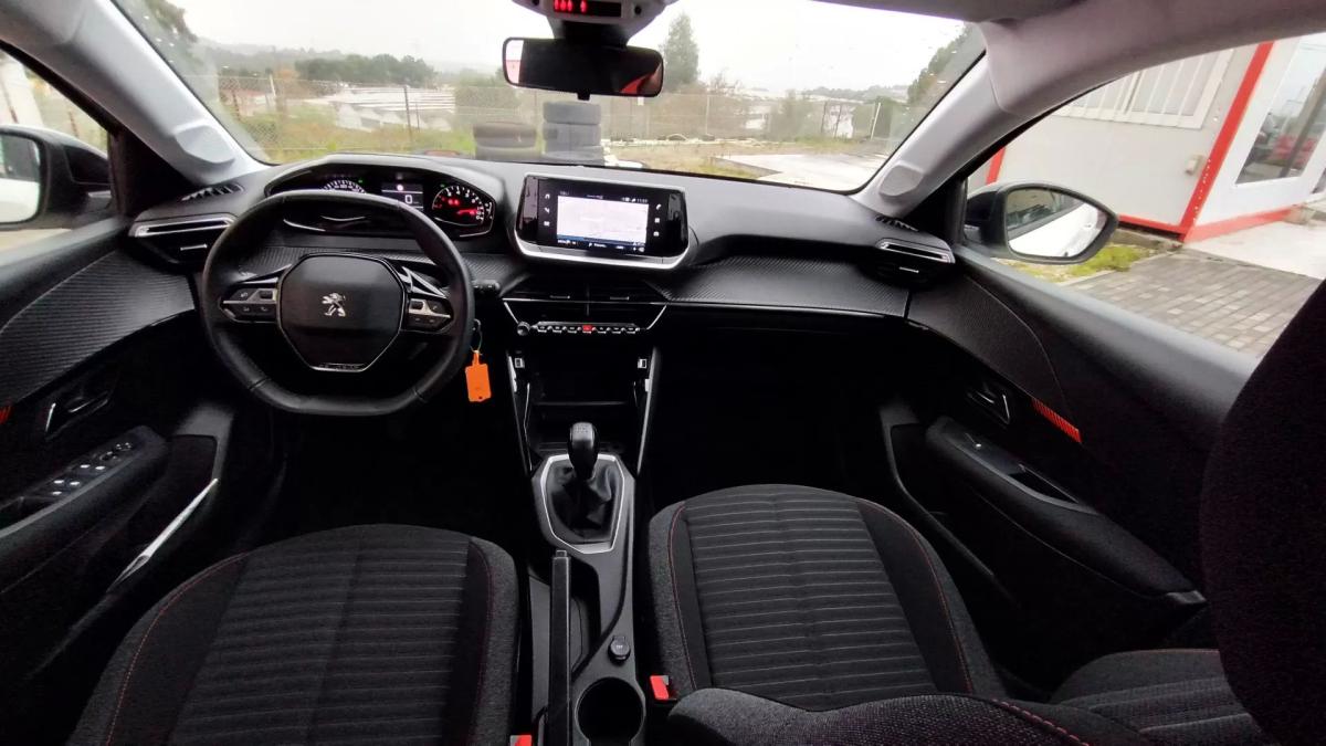 peugeot-208-2022-gasolina-1199cc