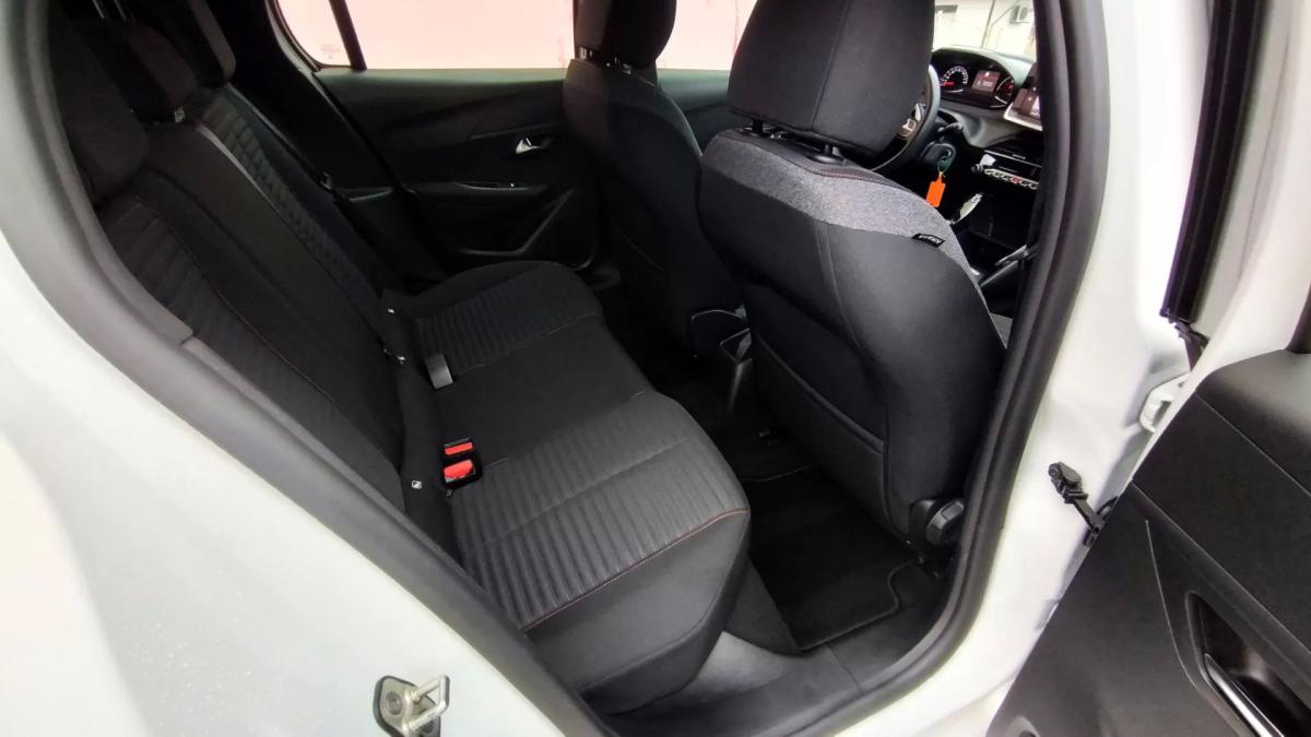 peugeot-208-2022-gasolina-1199cc
