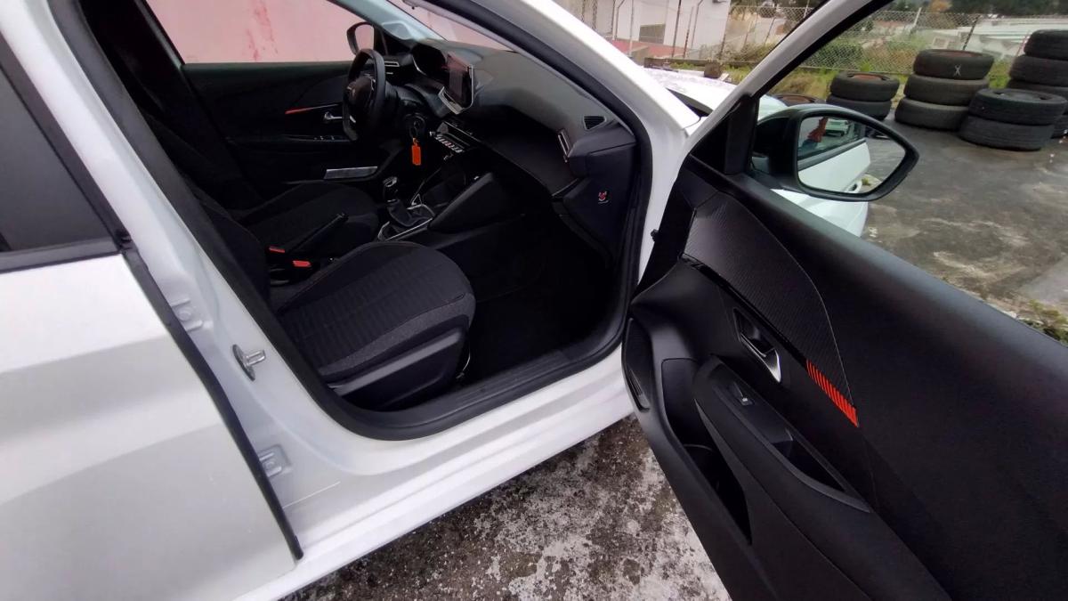 peugeot-208-2022-gasolina-1199cc