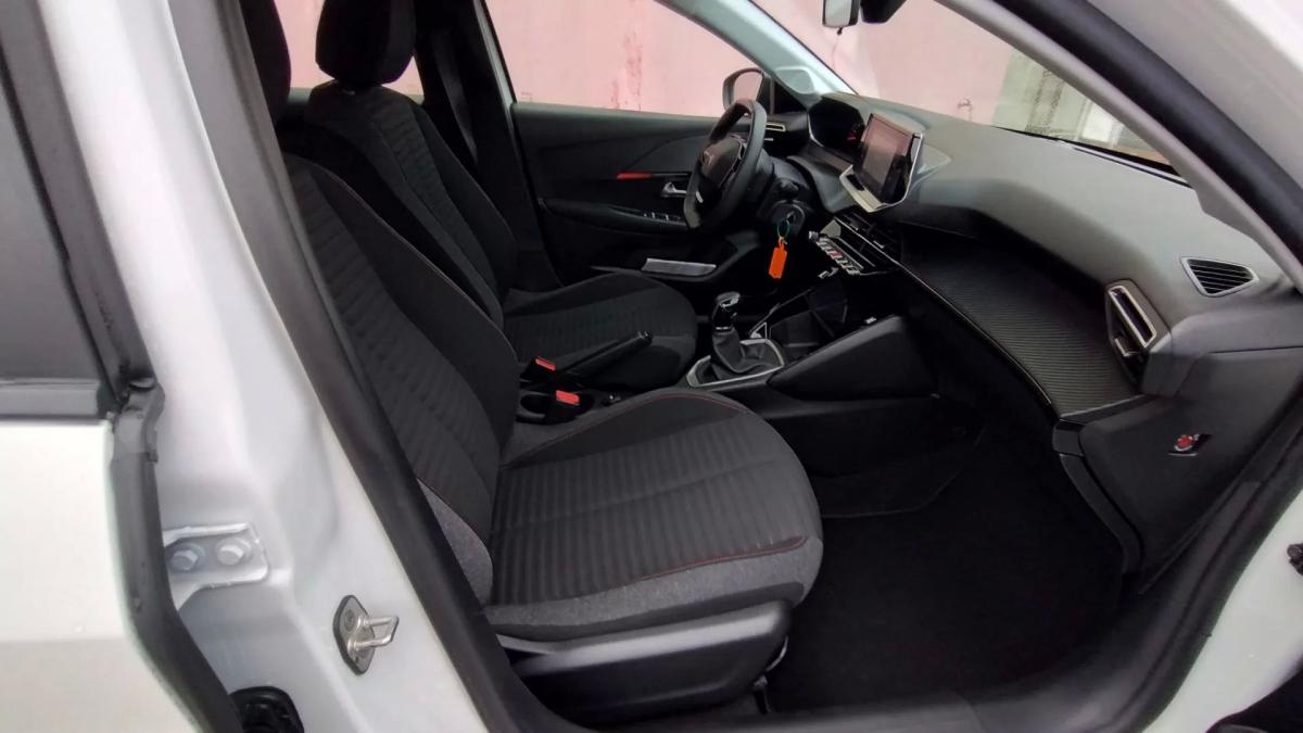 peugeot-208-2022-gasolina-1199cc