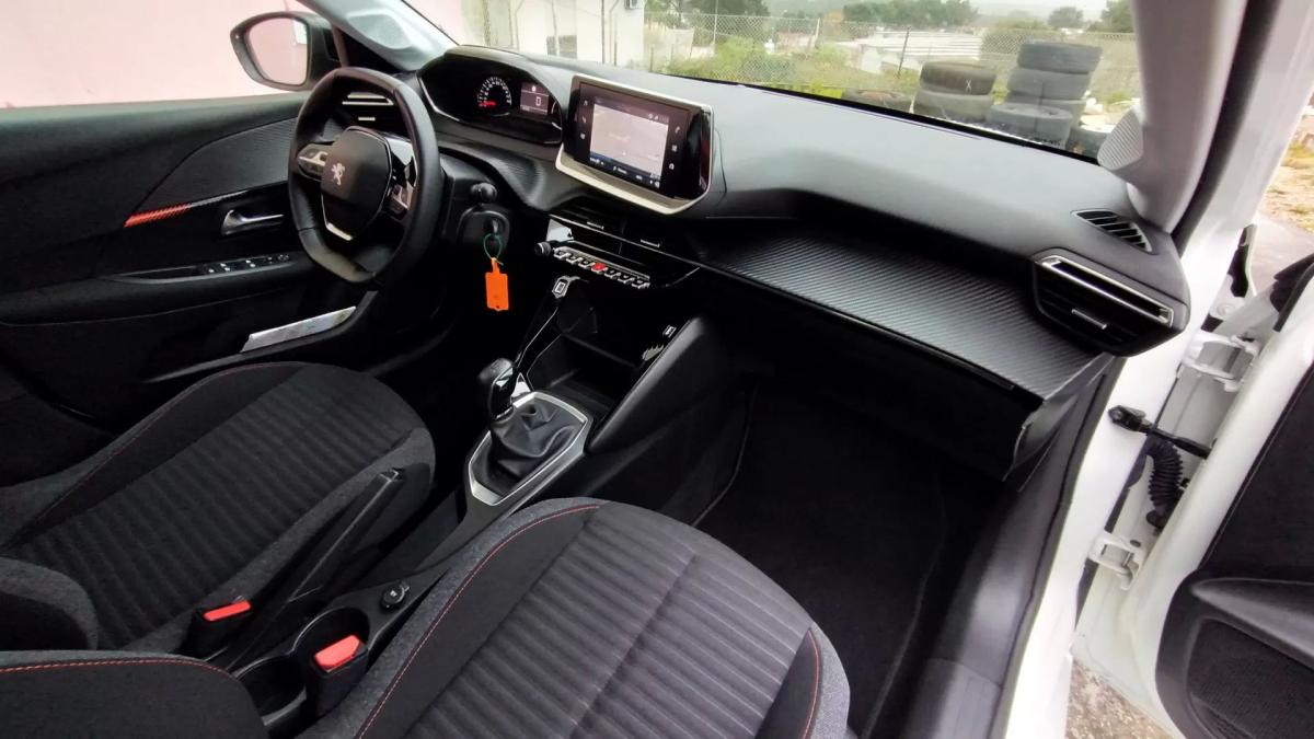 peugeot-208-2022-gasolina-1199cc