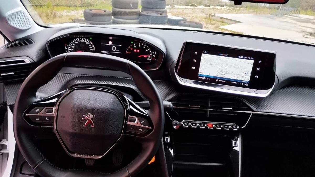 peugeot-208-2022-gasolina-1199cc