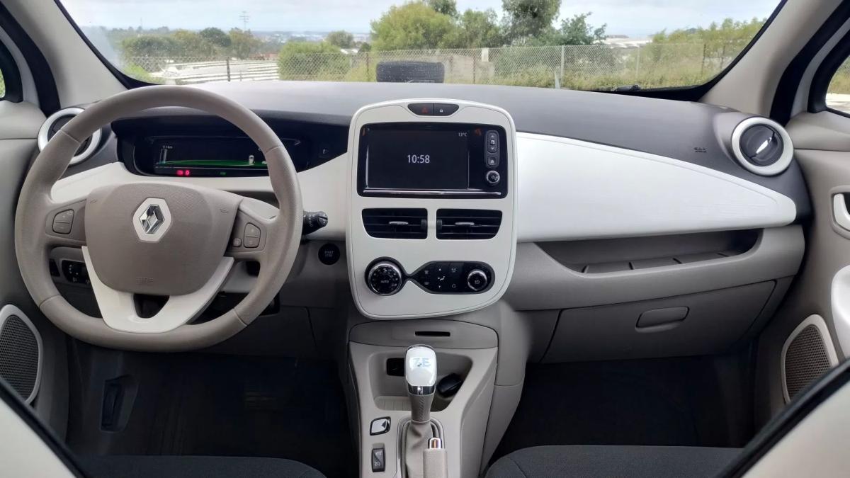 renault-zoe-2019-eletrico-200cc