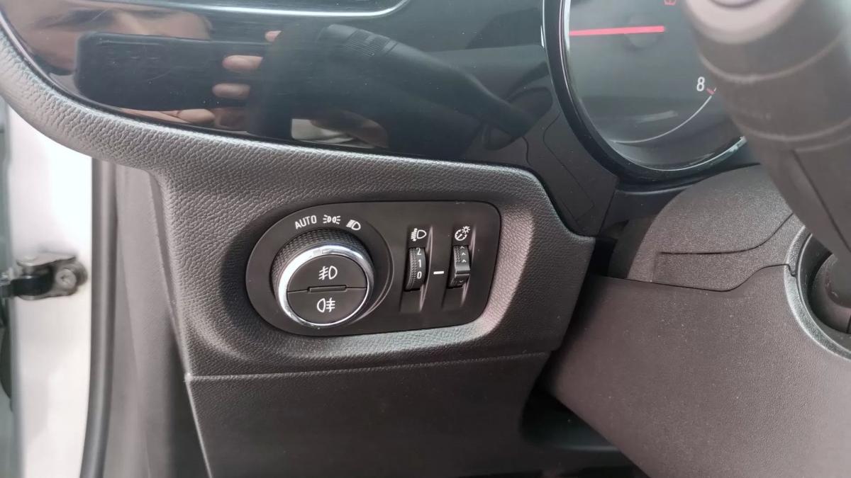 opel-corsa-2021-diesel-1499cc