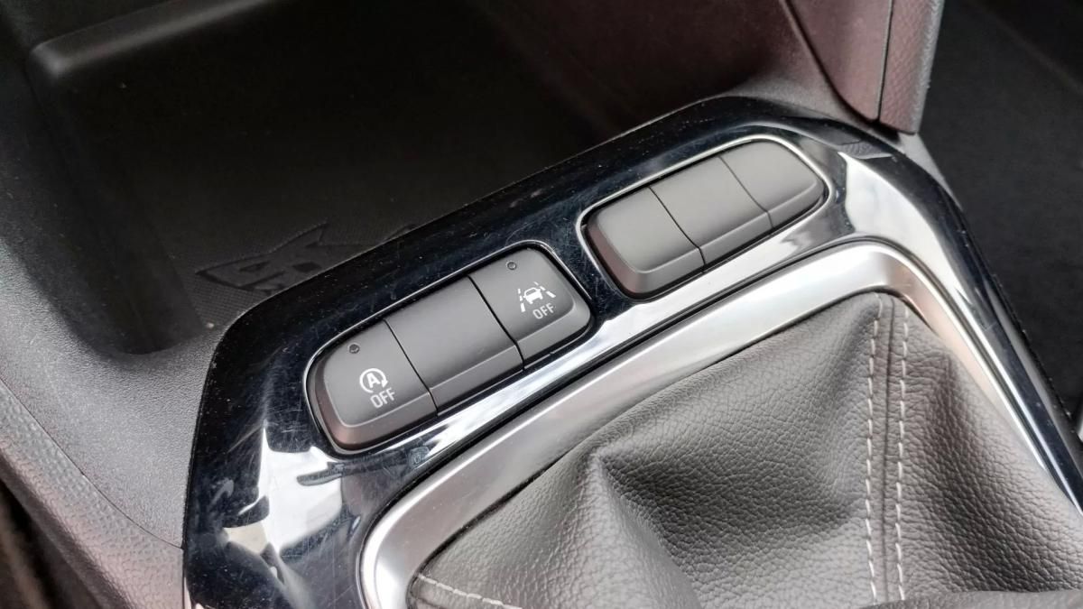 opel-corsa-2021-diesel-1499cc