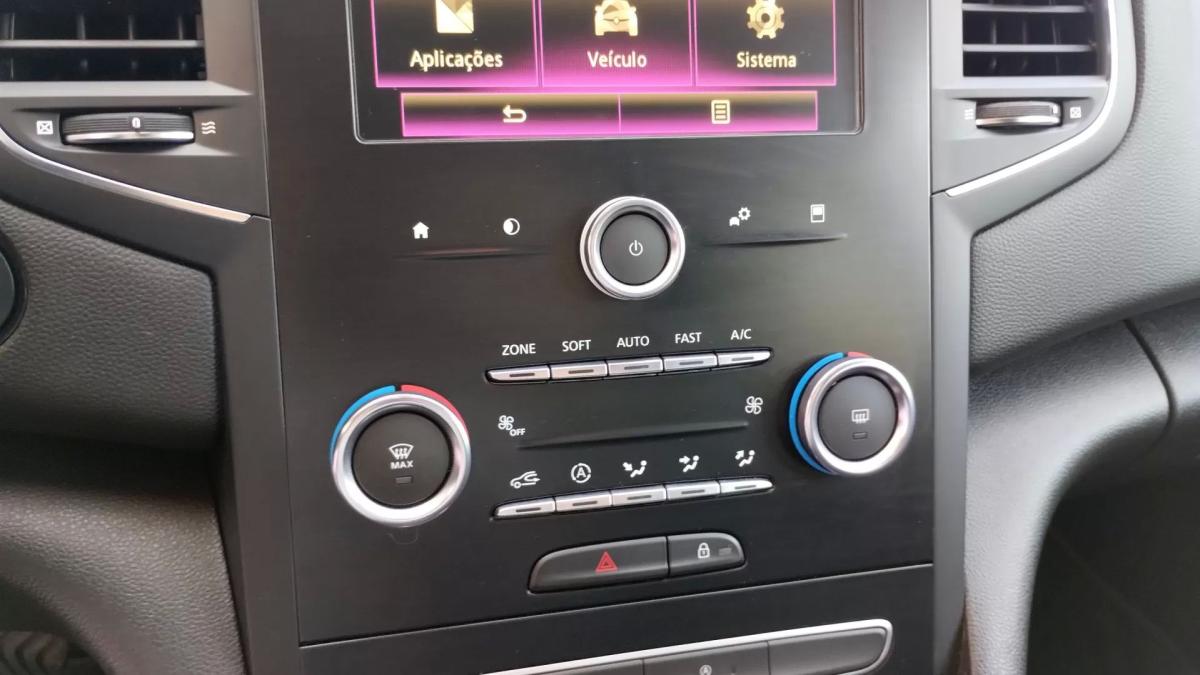 renault-megane-sport-tourer-2020-diesel-1461cc