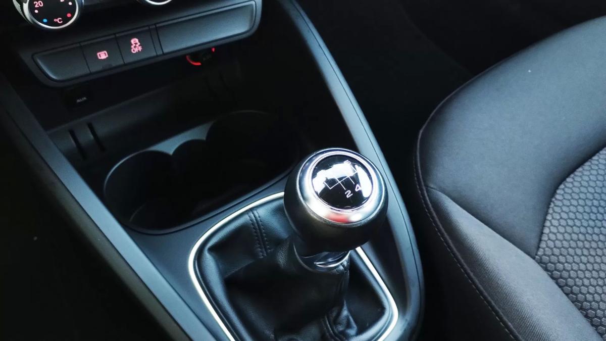 audi-a1-sportback-2014-diesel-1598cc
