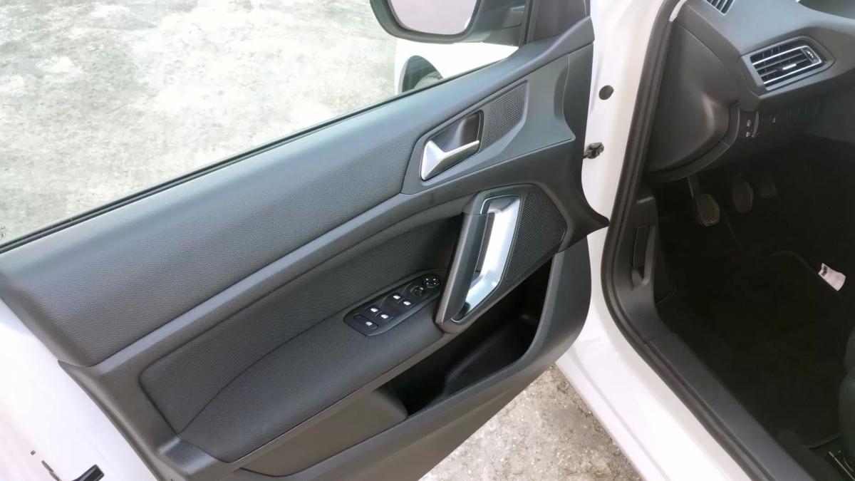 peugeot-308-2019-diesel-1499cc