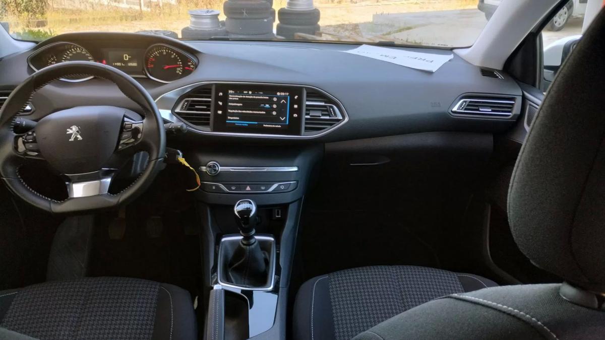 peugeot-308-2019-diesel-1499cc