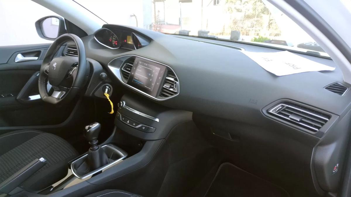 peugeot-308-2019-diesel-1499cc