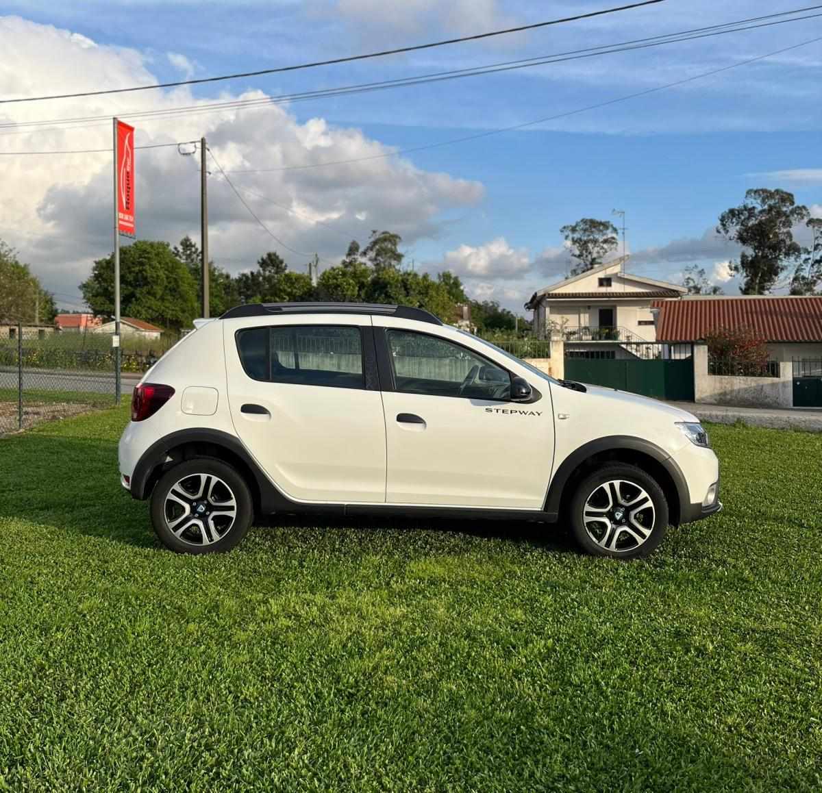dacia-sandero-2020-gpl-1000cc