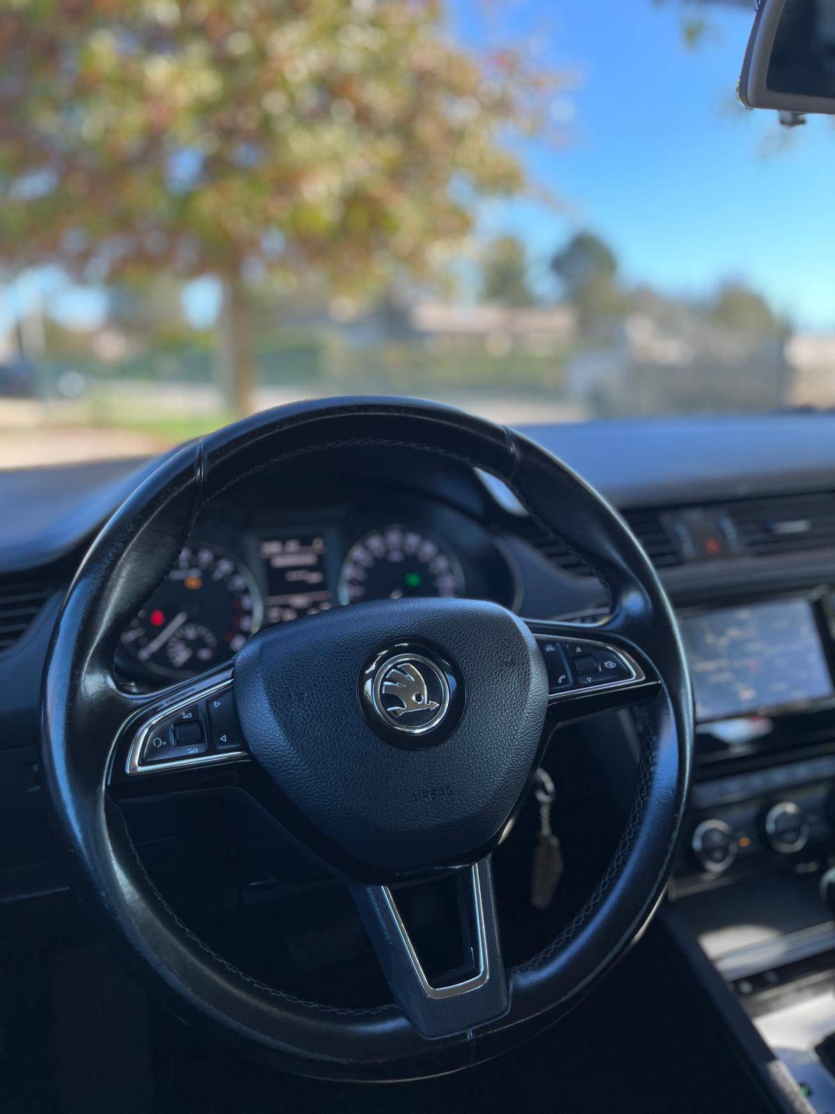 skoda-octavia-2016-diesel-1598cc