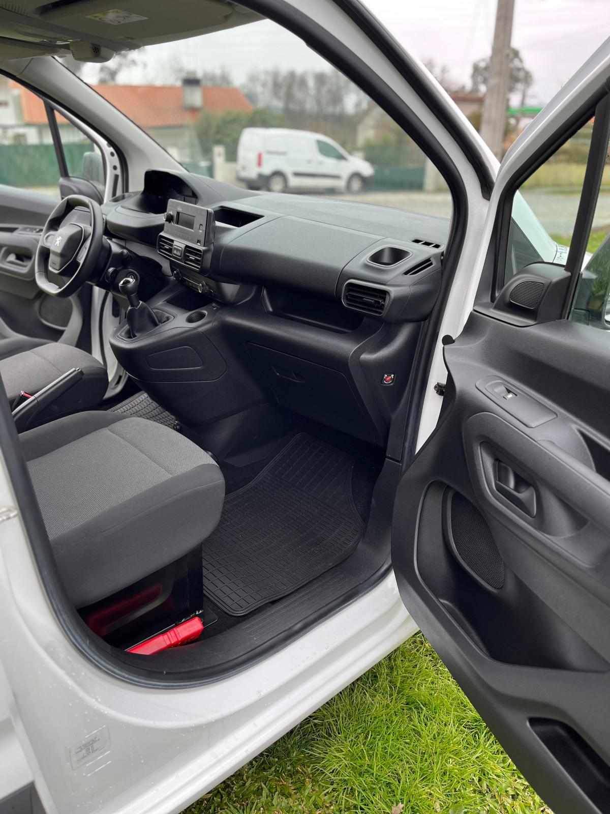 peugeot-partner-2020-diesel-1499cc