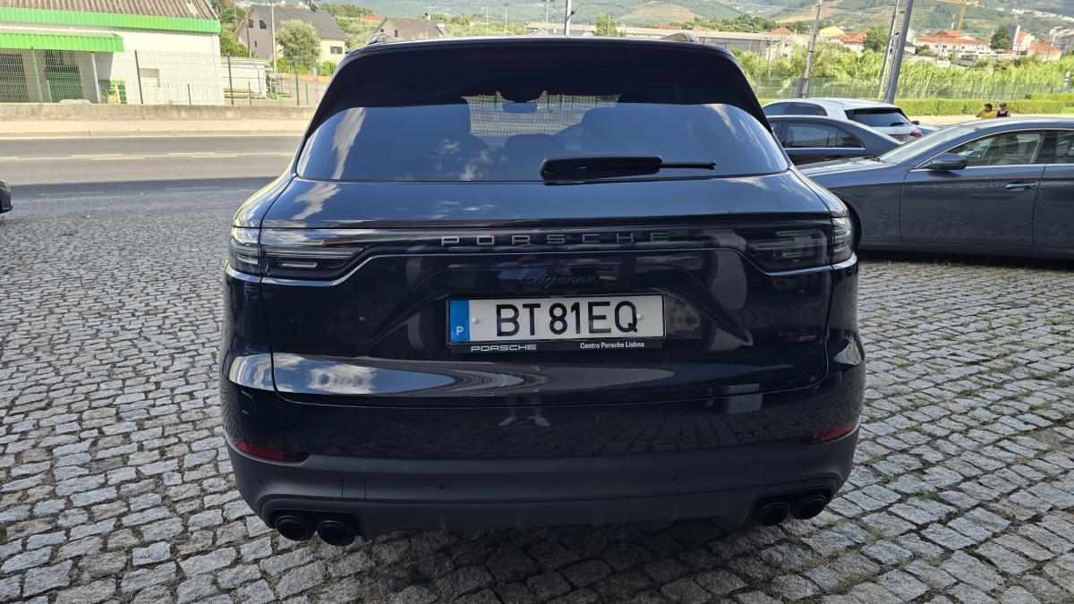 porsche-cayenne-e-hybrid-2023-gasolina-2995cc