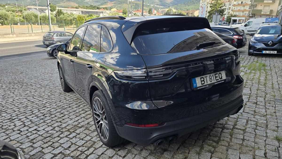 porsche-cayenne-e-hybrid-2023-gasolina-2995cc