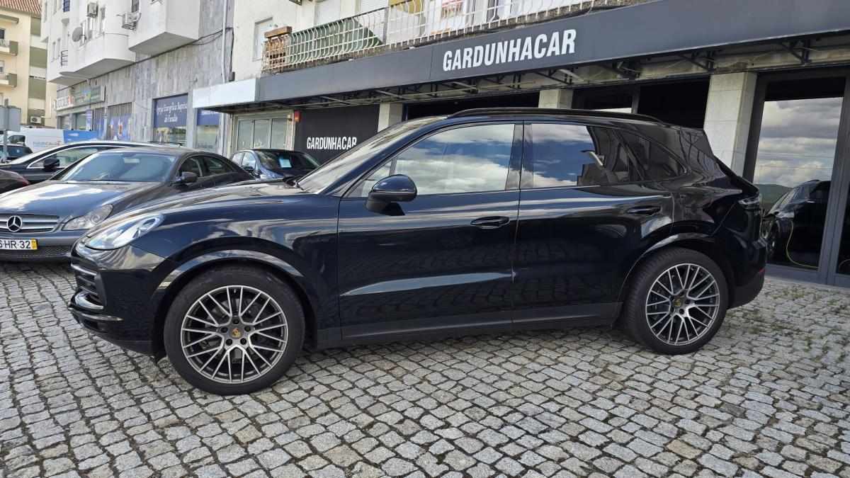 porsche-cayenne-e-hybrid-2023-gasolina-2995cc