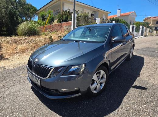 skoda-octavia-2018-diesel-1598cc