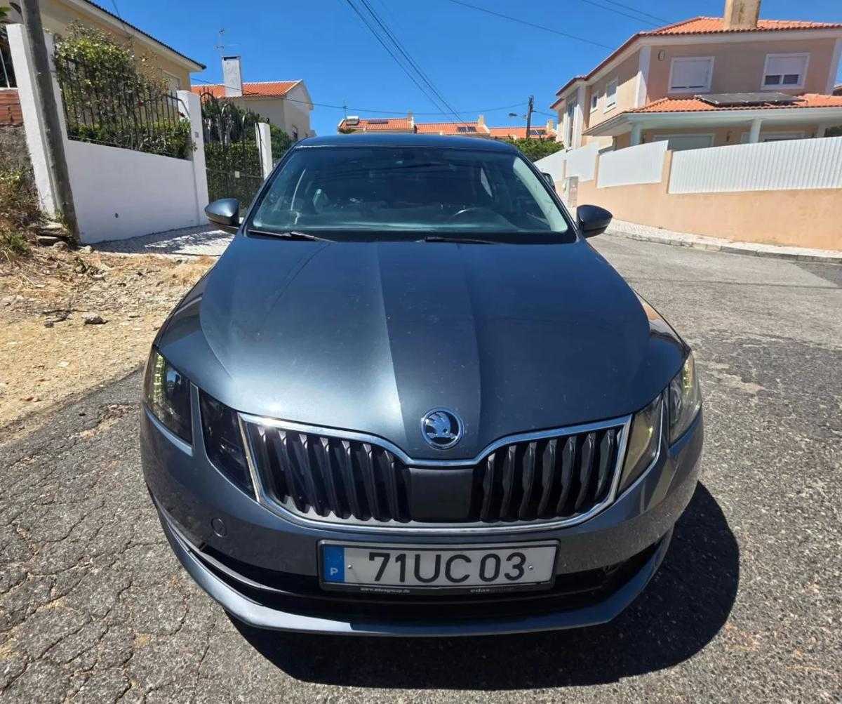 skoda-octavia-2018-diesel-1598cc