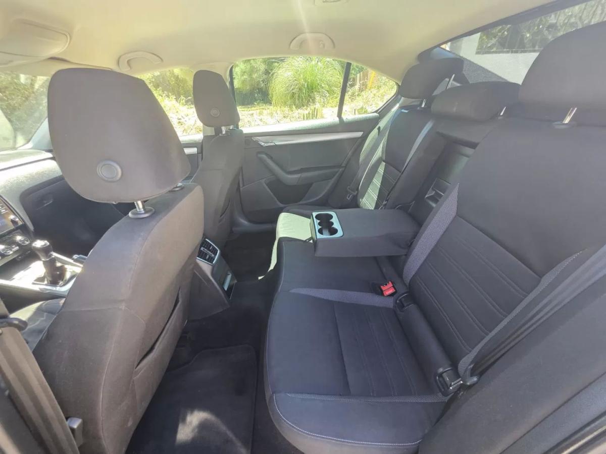 skoda-octavia-2018-diesel-1598cc