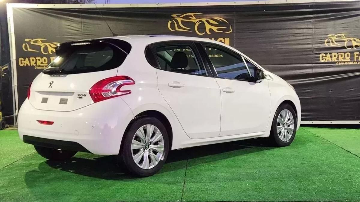 peugeot-208-2014-diesel-1398cc