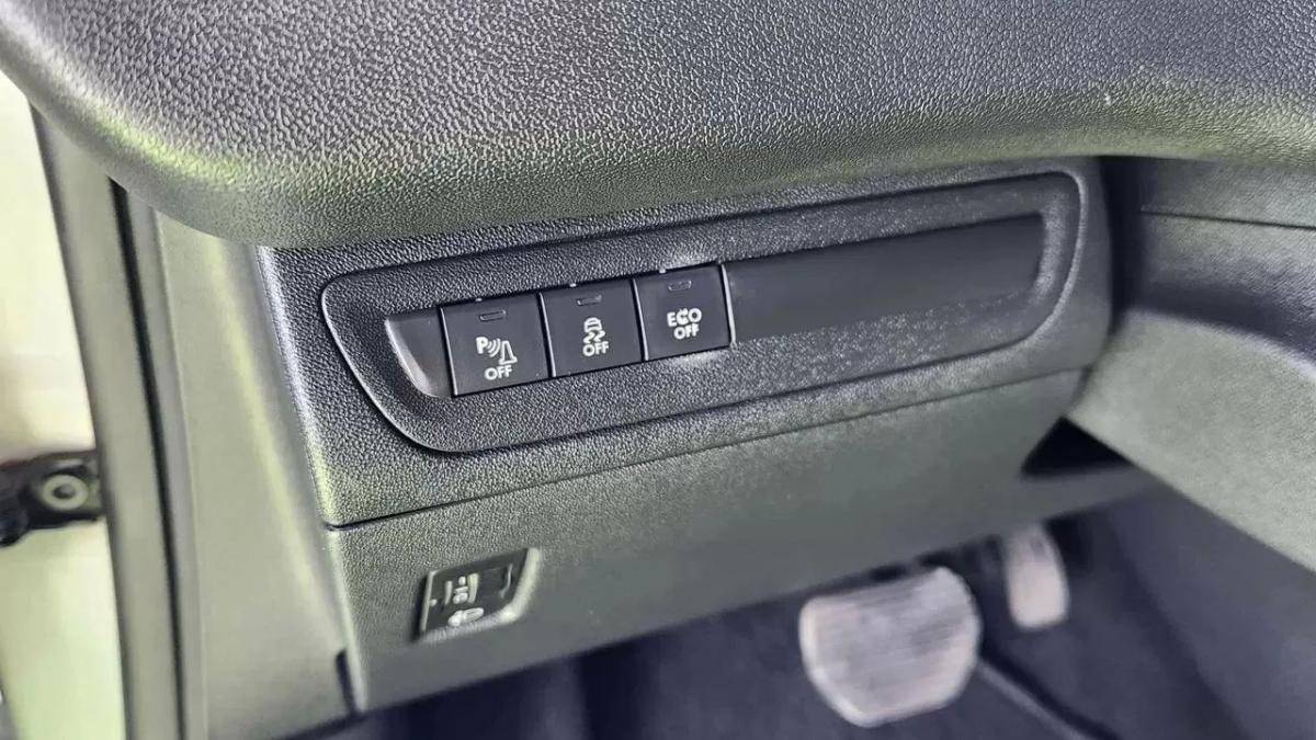 peugeot-208-2014-diesel-1398cc