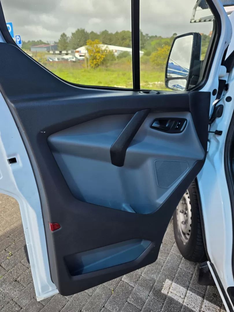 ford-transit-custom-2015-diesel-2198cc