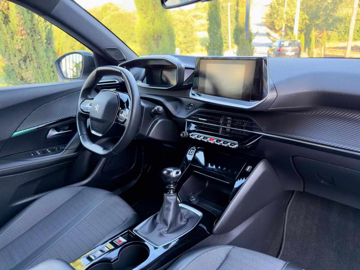 peugeot-2008-1-2-puretech-2023-gasolina-1199cc