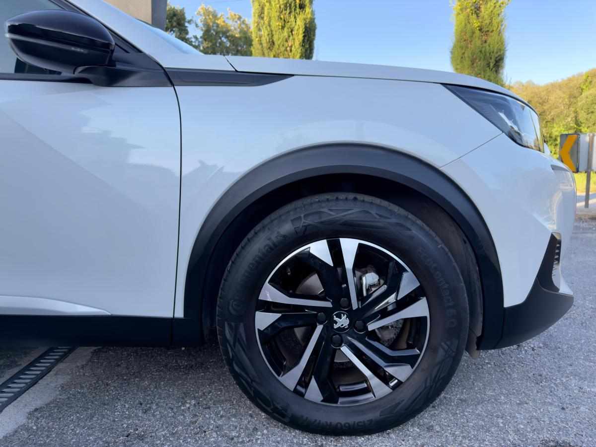 peugeot-2008-1-2-puretech-2023-gasolina-1199cc