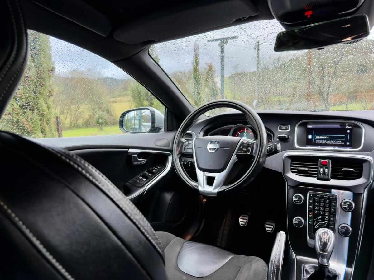 volvo-v40-1-6-d2-2013-diesel-1560cc