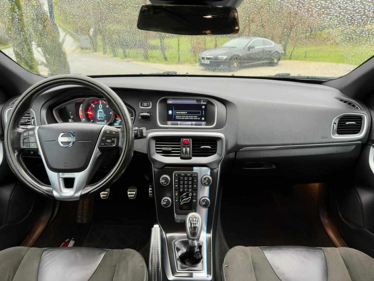 volvo-v40-1-6-d2-2013-diesel-1560cc