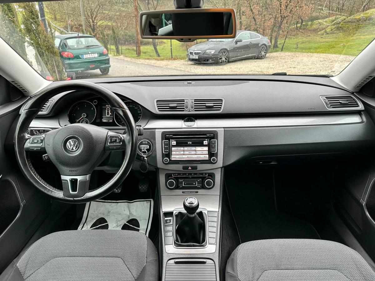 volkswagen-passat-1-6-tdi-bluemotion-2011-diesel-1598cc