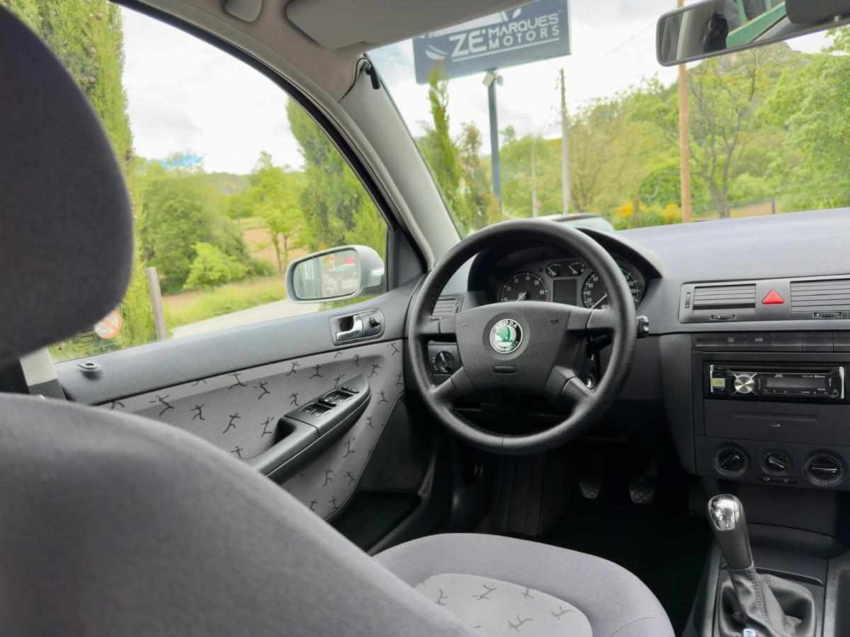 skoda-fabia-1-4-2001-gasolina-1390cc