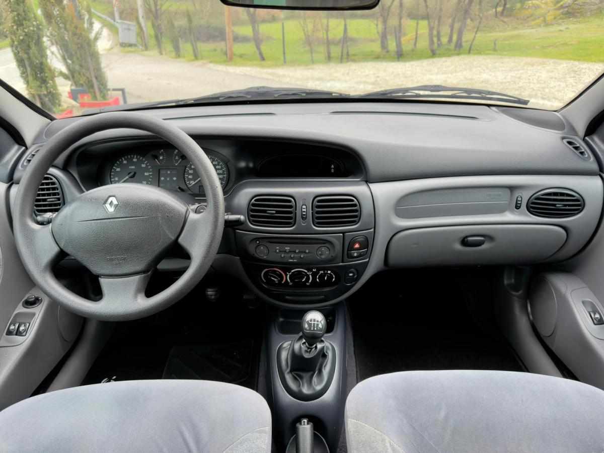 renault-megane-1-4-2000-gasolina-1390cc